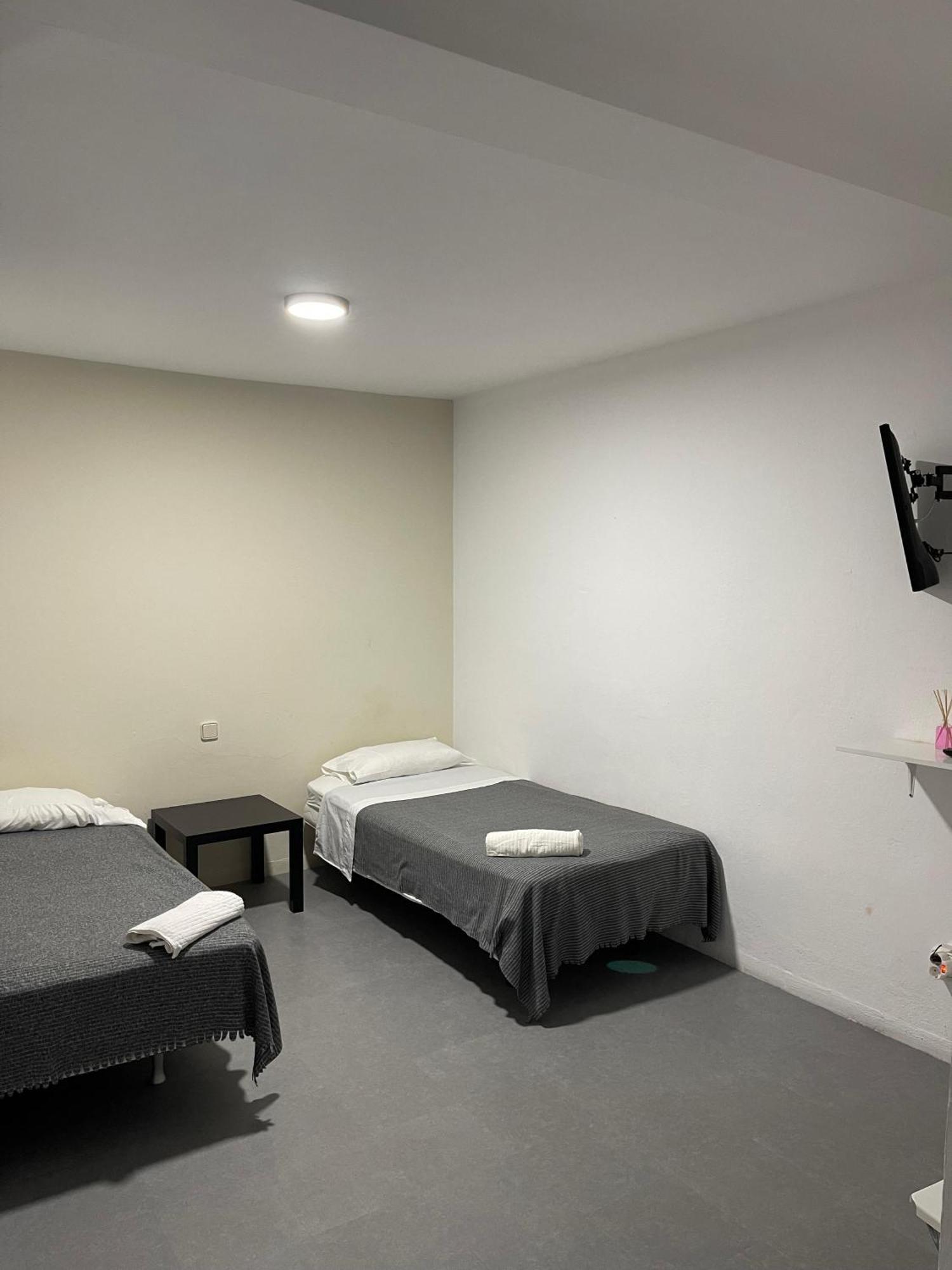 Hostal Santa Calma มาร์เบยา ภายนอก รูปภาพ