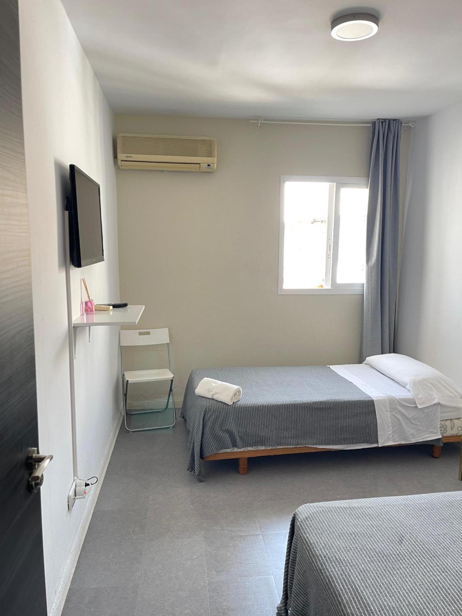 Hostal Santa Calma มาร์เบยา ภายนอก รูปภาพ